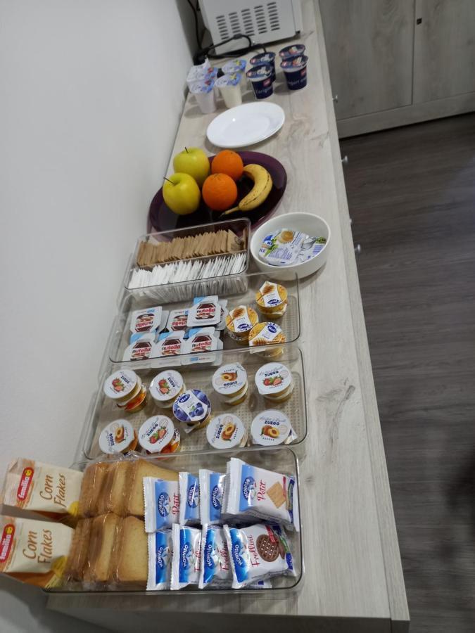 B&B Km 198 - Letto E Colazione Sorbara Εξωτερικό φωτογραφία